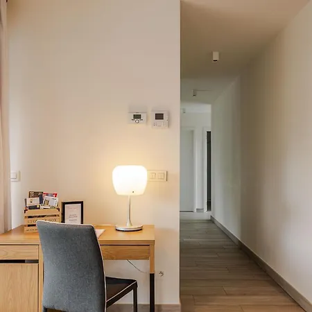 Red Rabbit Tourist And Business Flats With Indoor Parking Space - Flat I & Flat Ii Zele