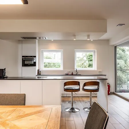 Red Rabbit Tourist And Business Flats With Indoor Parking Space - Flat I & Flat Ii *