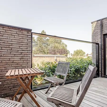 Red Rabbit Tourist And Business Flats With Indoor Parking Space - Flat I & Flat Ii