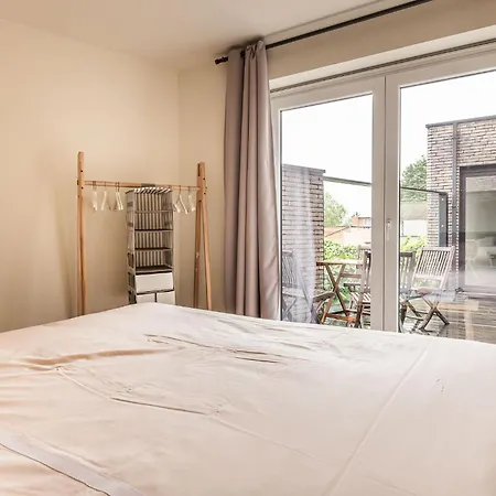 Red Rabbit Tourist And Business Flats With Indoor Parking Space - Flat I & Flat Ii アパート *