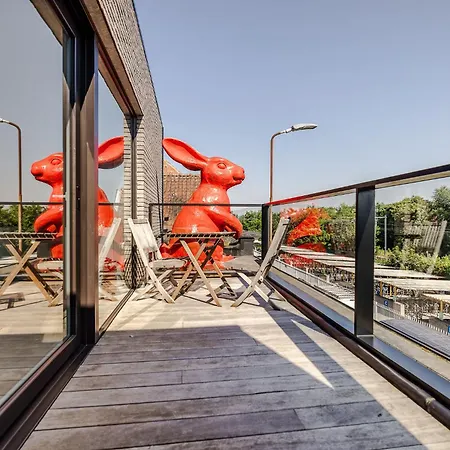 Red Rabbit Tourist And Business Flats With Indoor Parking Space - Flat I & Flat Ii アパート Zele