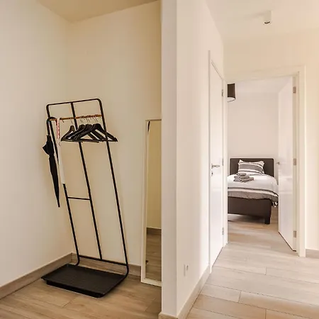 Red Rabbit Tourist And Business Flats With Indoor Parking Space - Flat I & Flat Ii アパート